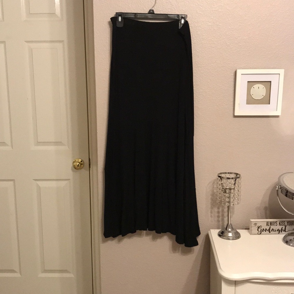 Long black skirt